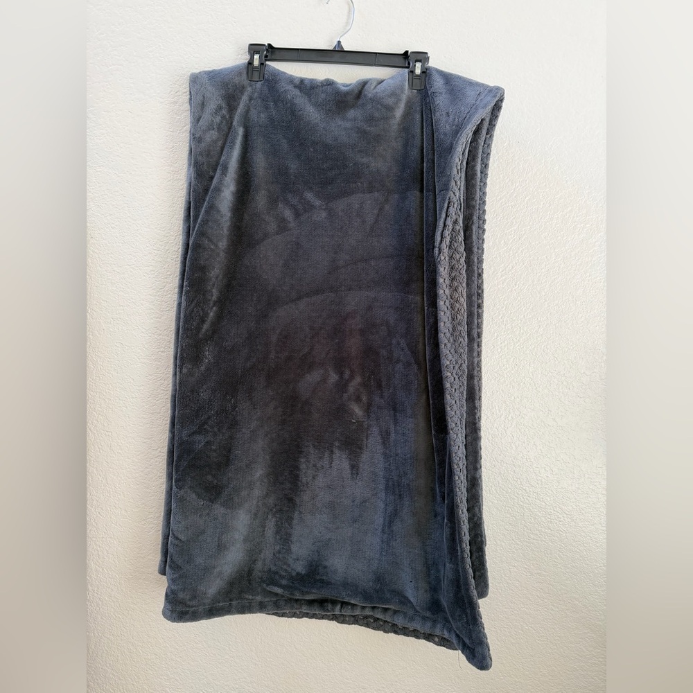 70x45 Fuzzy Blanket